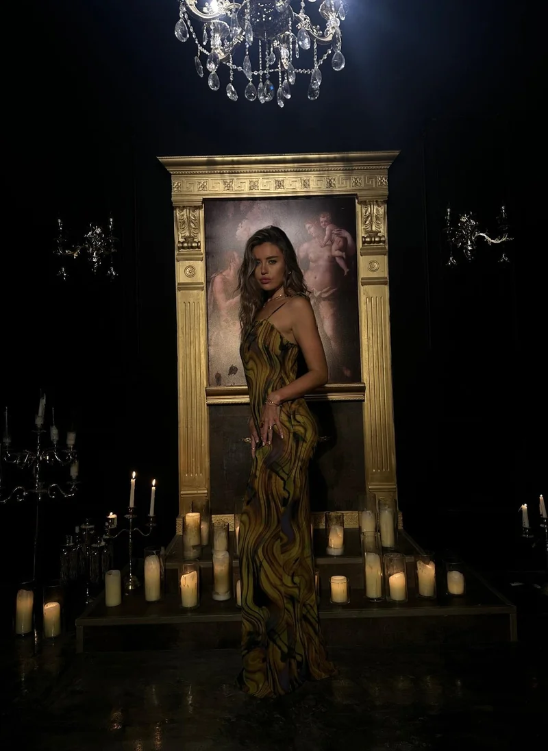 سكوربيورايزينغ فستان شغف